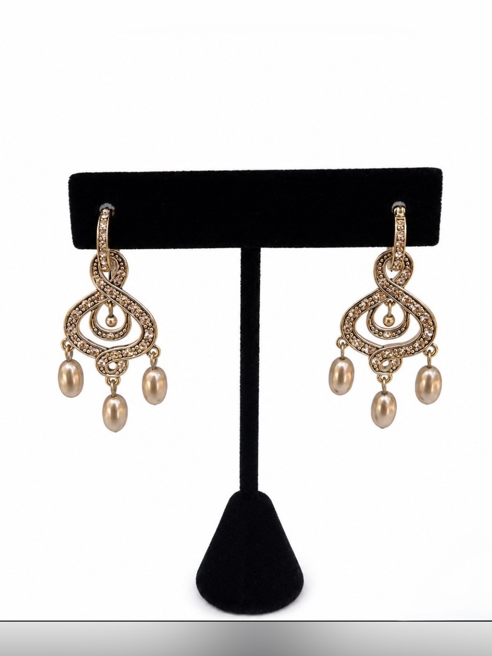 Monet vintage evening/prom/cocktail Earrings with Bids. Excellent condition